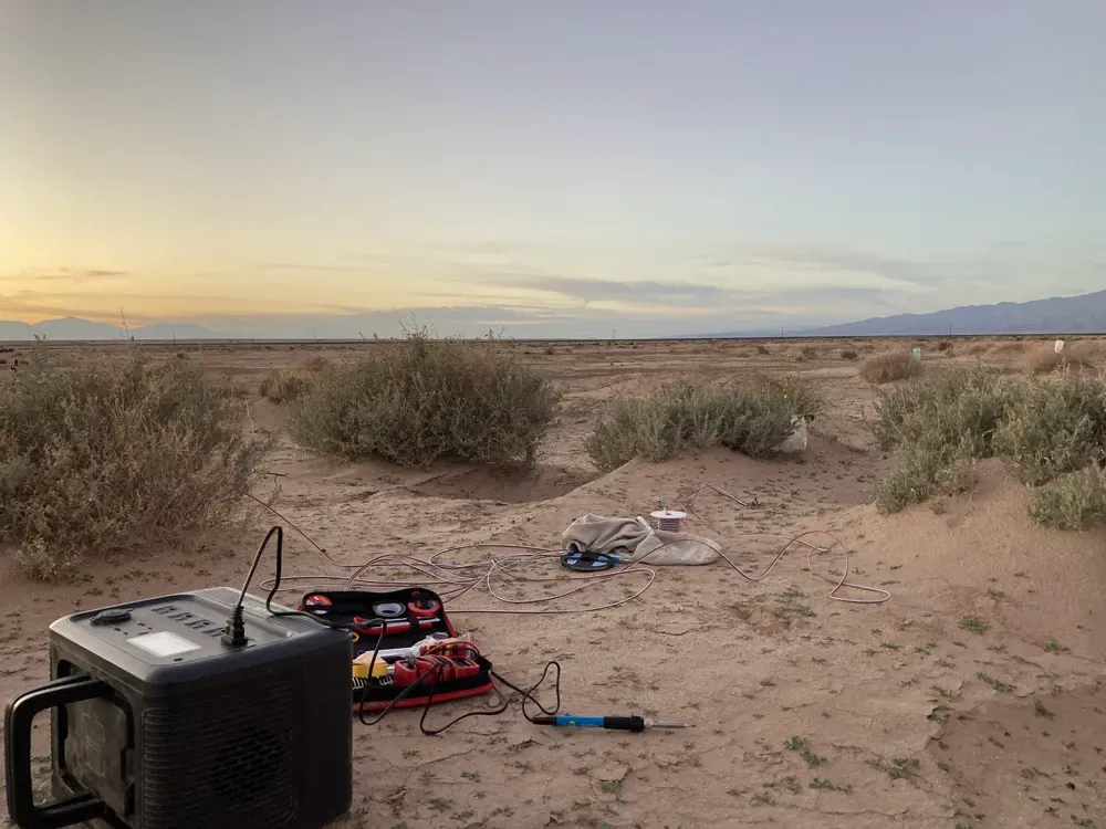 Desert soldering operation